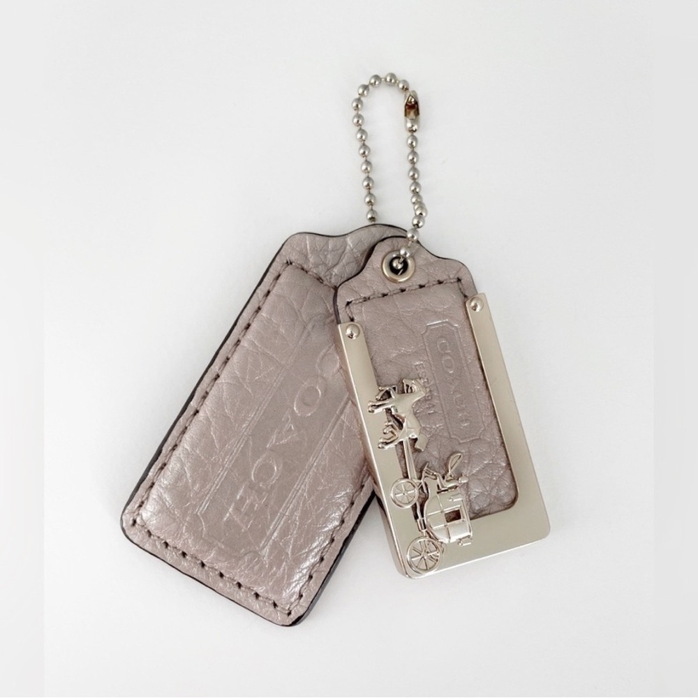 Coach Horse And Carriage Hang Tag